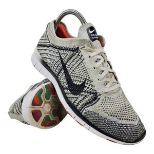 NIKE Shoes FREE TR 5 FLYKNIT Women Size 7.5 Gray Running Sneaker 718785-100